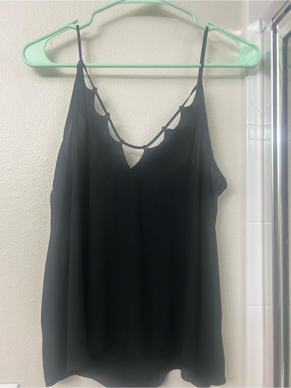 Forever 21 Black Strappy V-Neck Camisole